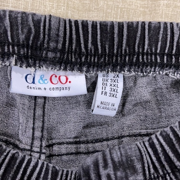 DENIM&CO Stretch Waist Regular Front & back Pocket Jeans 2X distressed Blk denim - Picture 5 of 8